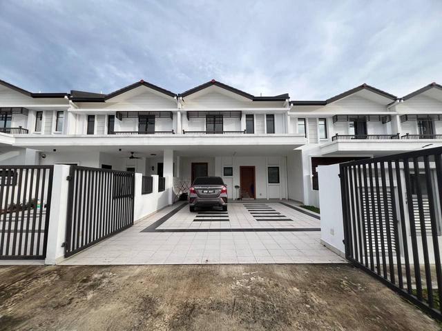 LAKE VIEW 24x85 Double Storey Superlink House Alam Sari Bangi Ukm