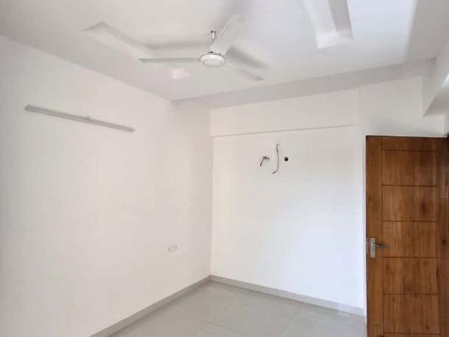 Lake View Complex 3 Bedroom 1600 Sq. Ft. Apartment in Dhakoli Zirakpur Listing ID: #10130