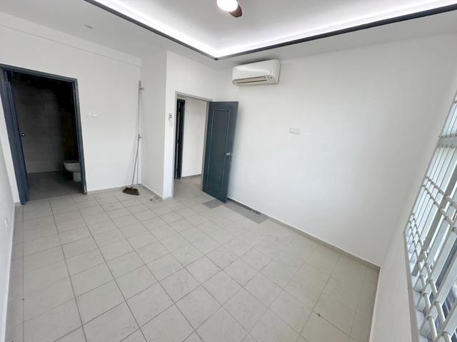 Lake View Apartment Taman Mount Austin Tebrau CREST Johor Bahru