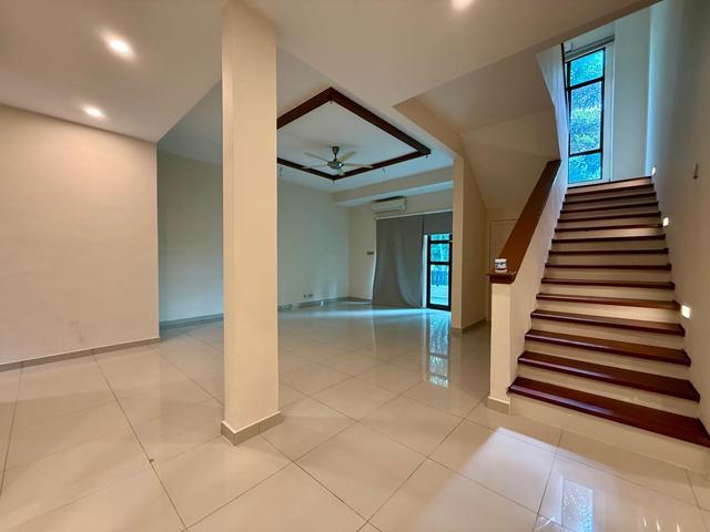 LAKE VIEW Ground Floor Duplex Townhouse Avenue 2 BTHO Cheras