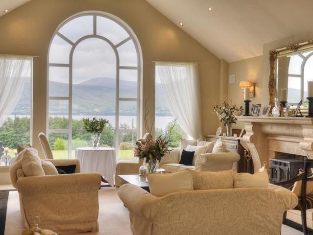Lake View Lodge