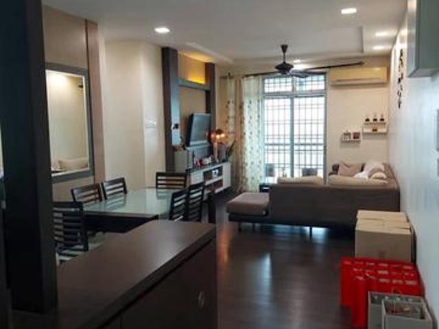 Lake View Suite good condtion for sale full loan for first home buyer
