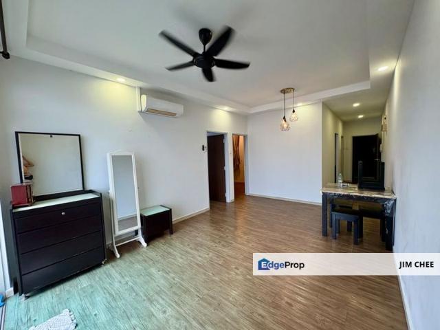Lake View Suites
