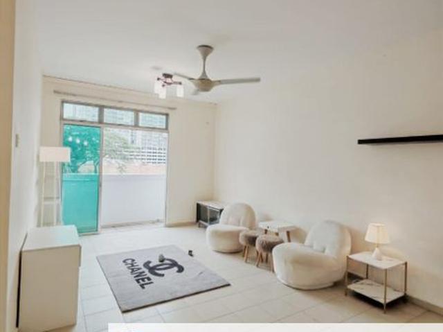 Lake View Suites