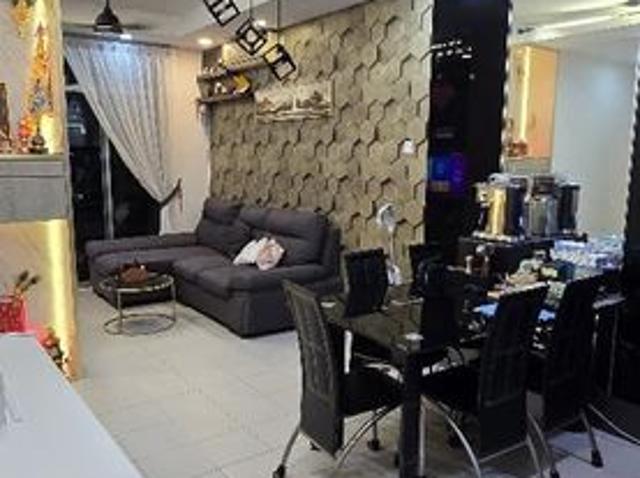 Lake View Suites