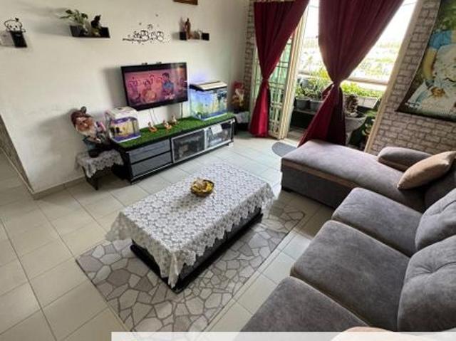 Lake View Suites
