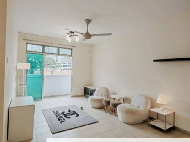 Lake View Suites