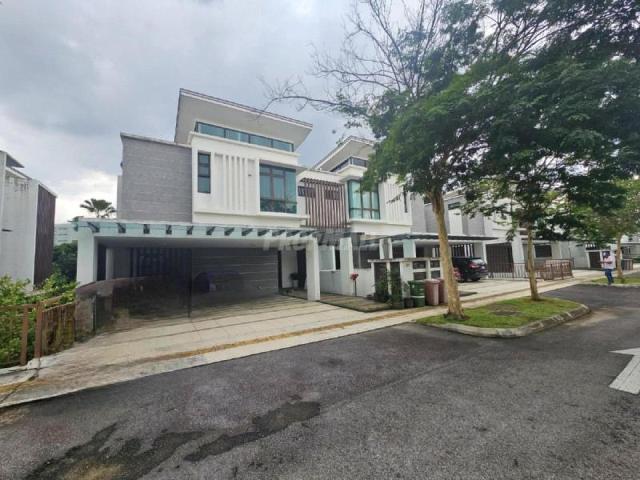 [Lake View with Pool] 2.5 Storey Fera Twinvilla at Presint 8, Putrajaya