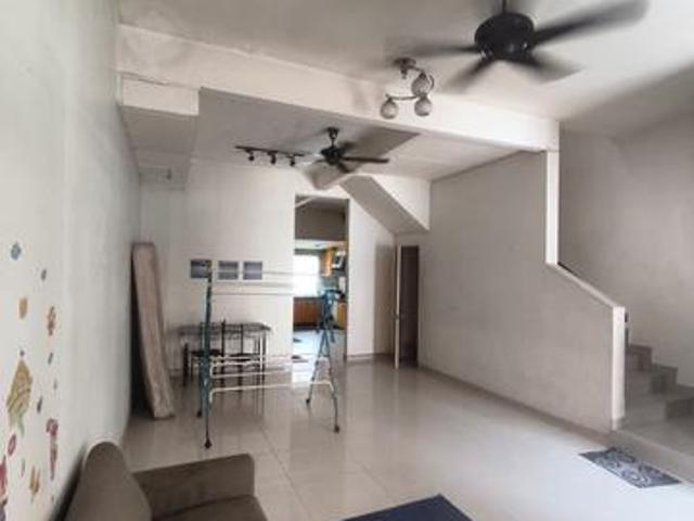 Lake Vista Taman Tasik Prima Puchong Below Market 100k Gated Guarded