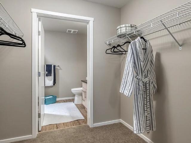 Lakecrest Apartments 1 Bedroom Apartment for Rent at 2 Crestview Blvd, Sylvan Lake, AB T4S 0T7