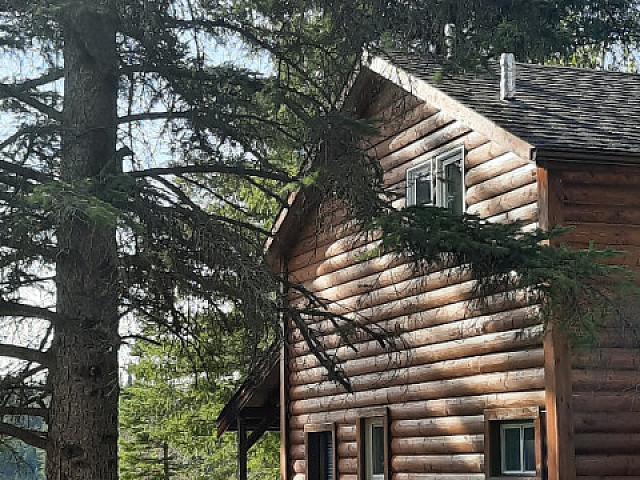 Lakefront Family Cabin