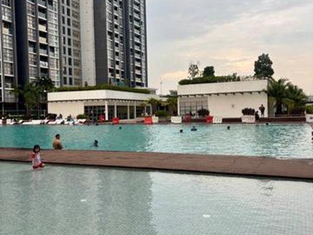 Lakefront Residence Cyberjaya
