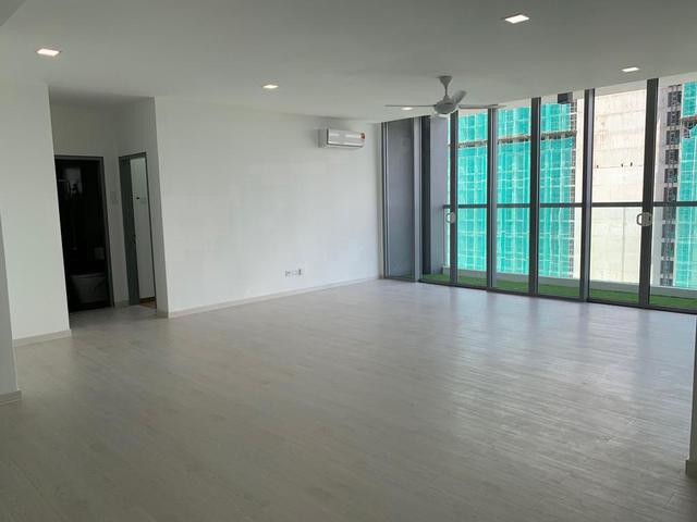 Lakefront Residence Cyberjaya For Sale 1568sqft