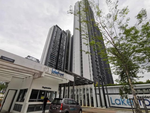 LakeFront ResidenceCyberjayaSpacious 1600sqftFully Furnished
