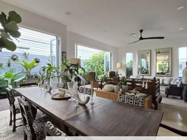 Lakefront Villa