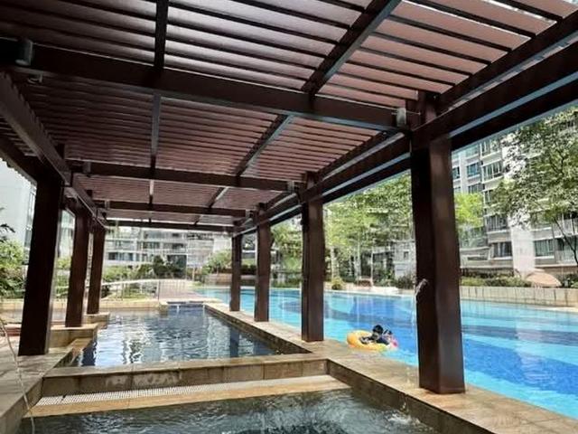 Lakeholmz D22, Condominium