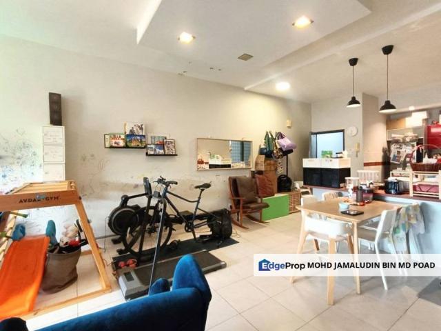 Lakes Condominium