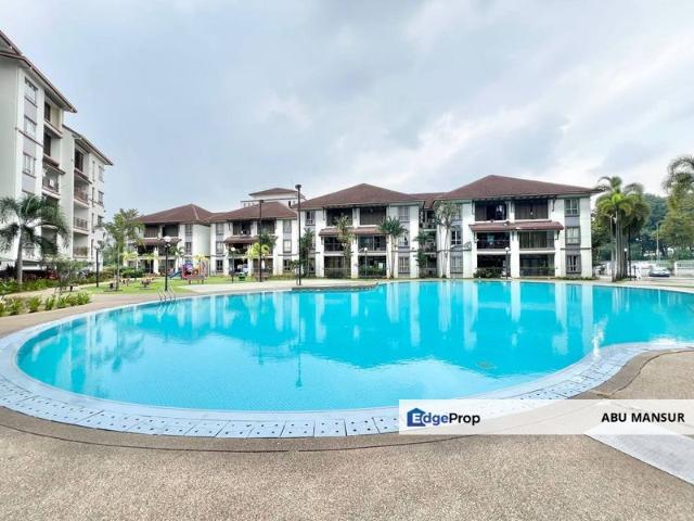 Lakes Condominium