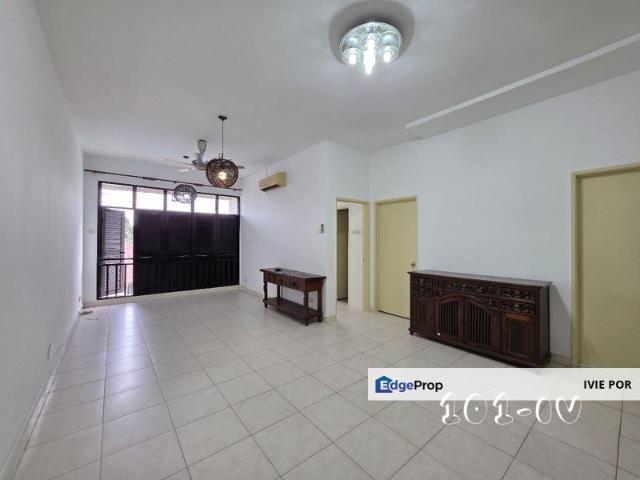 Lakes Condominium