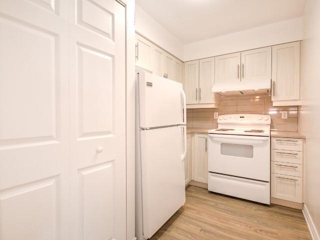 Lakeshore Villa 1 Bedroom Home for Rent at 1270 Ch Herron, Dorval, QC H9S 1B5