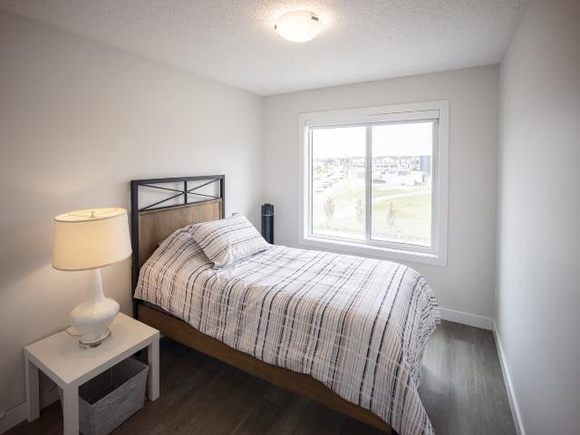 Lakeside Townhomes 3 Bedroom Home for Rent at 21750 93 Ave Nw, Edmonton, AB T5T 7S5 Secord