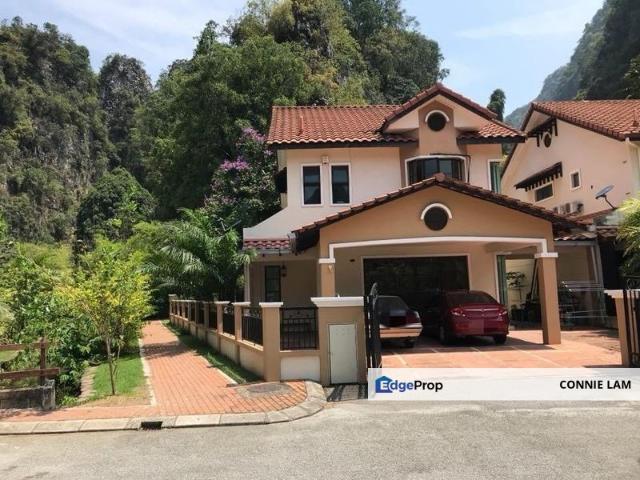 Lakeside Villa