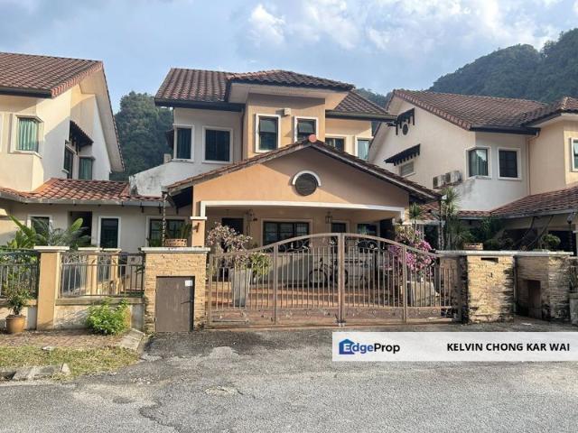 Lakeside Villa