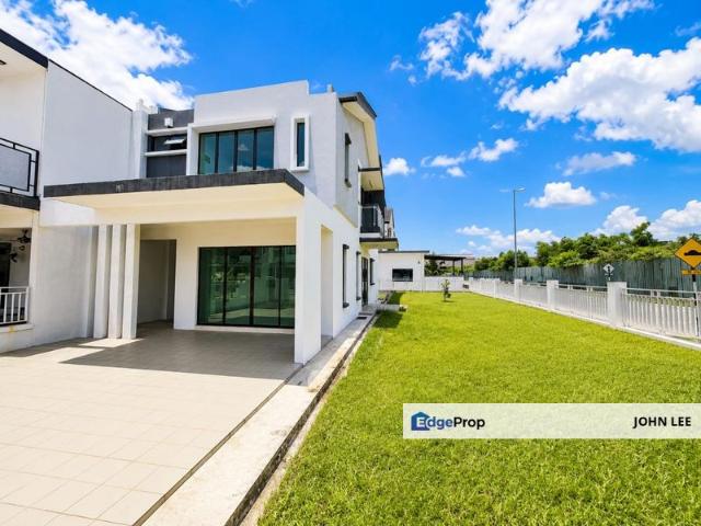 Lakeside Residences