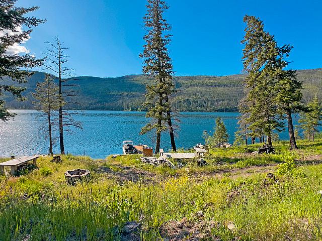Lakeside Retreat At Loon Lake