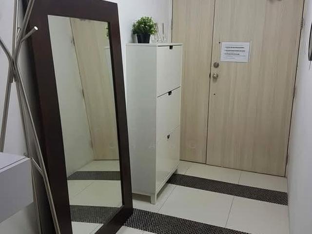 Lakepoint Condominium D22, Condominium