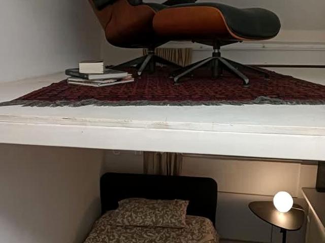 Lakepoint Condominium D22, Condominium
