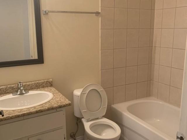 Lakewood Apartments 3 Bedroom Apartment for Rent at 1415 Lakewood Rd W, Edmonton, AB T6K None Tipaskan