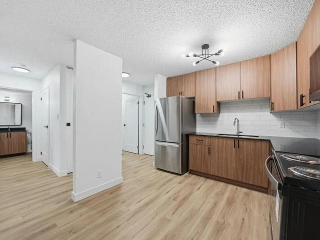 Lakewood Manor 1 Bedroom Apartment for Rent at 431 Wollaston Cres, Saskatoon, SK S7J 4G9 Lakeview