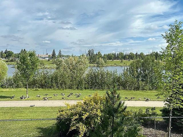 Lakeview Townhouse On Sale