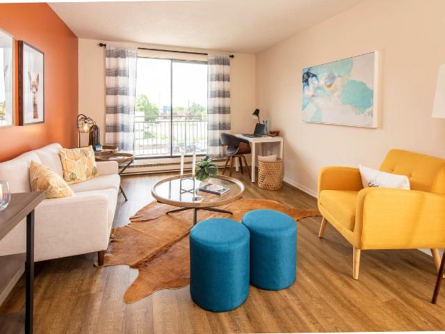 Lakeview Apartments 2 Bedroom Apartment for Rent at 360 Croydon Ave, Ottawa, ON K2B 8A4 Lincoln Heights