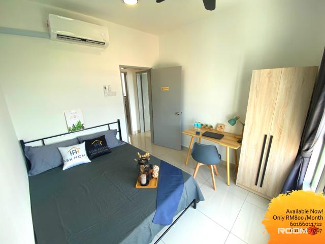 Lakeview Balcony Room For Rent at Mizumi Kepong