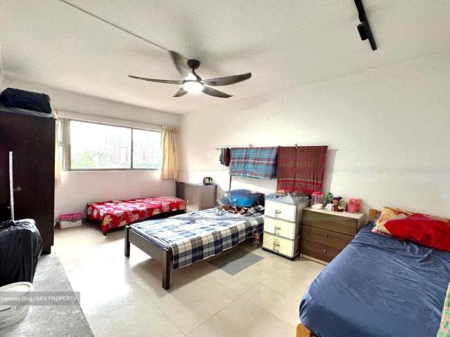 Lakeview Estate D20, Apartment