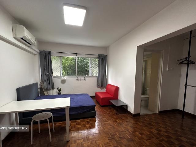 Lakeview Estate D20, Apartment