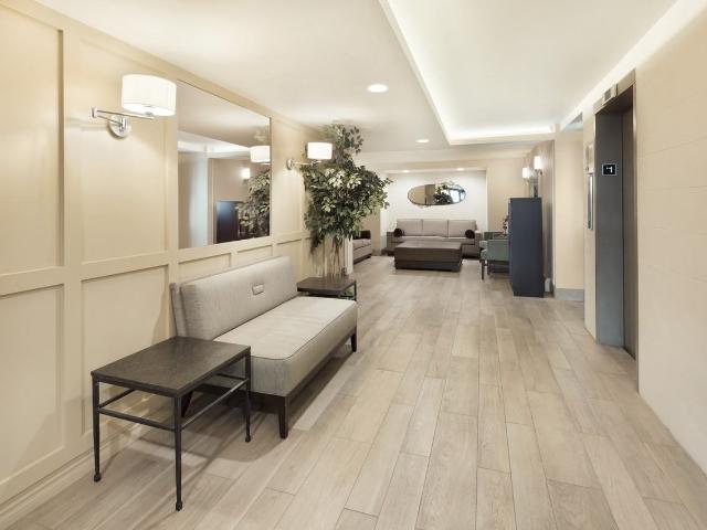 Lakeview Mews 1 Bedroom Apartment for Rent at 2528 66 Ave Sw, Calgary, AB T3E 5K4 Lakeview