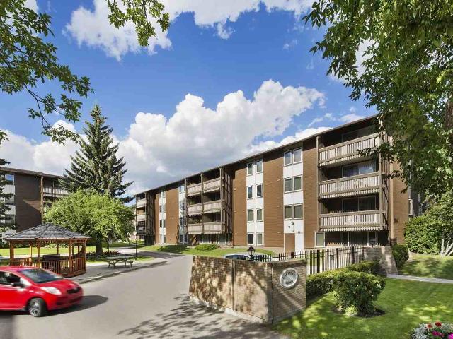 Lakeview Mews 2 Bedroom Apartment for Rent at 2528 66 Ave Sw, Calgary, AB T3E 5K4 Lakeview