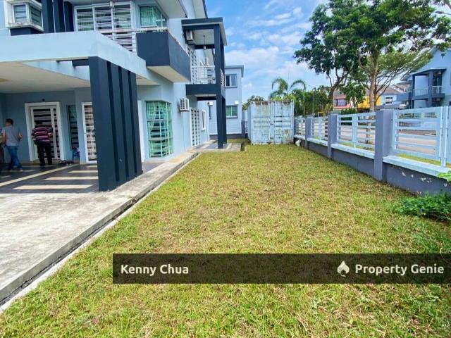 Lakeview Residence / Taman Seri Austin / Double Storey / Corner Lot