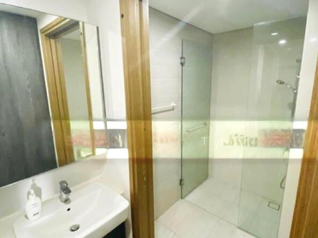 Lakeville D22, Condominium