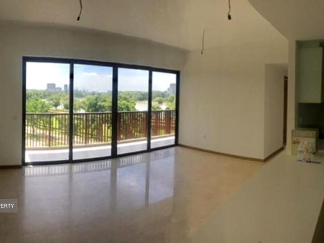 Lakeville D22, Condominium