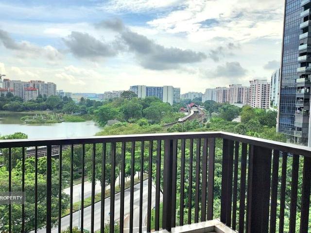 Lakeville D22, Condominium