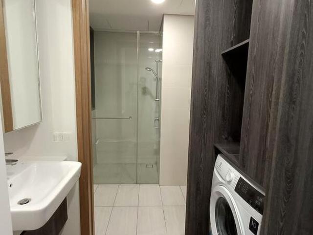 Lakeville D22, Condominium
