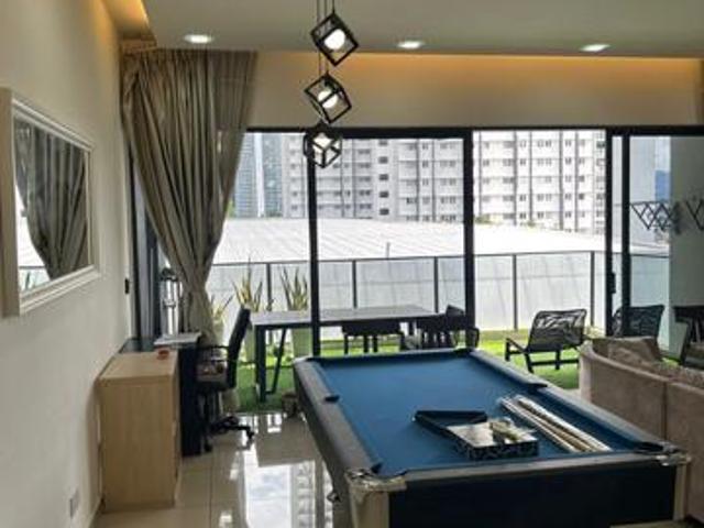 Lakeville Residence Close to MRT Corner lot Facing Pool Unit
