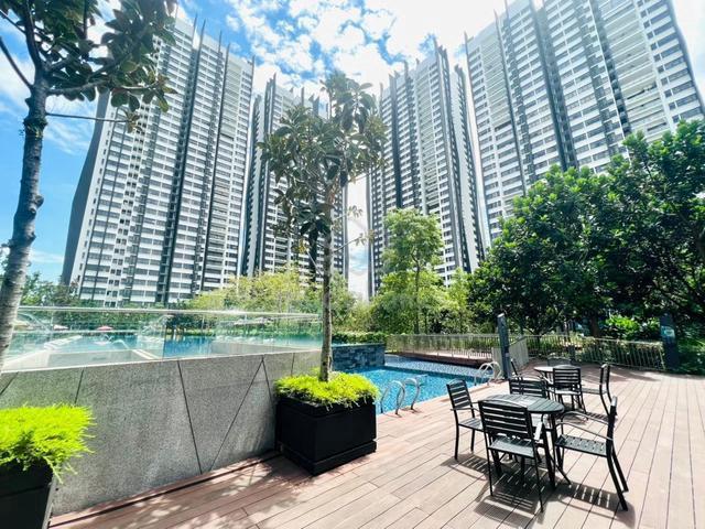 LAKEVILLE TAMAN WAHYU JALAN IPOH FULLY FURNISH 2 CAR PARK For SALE