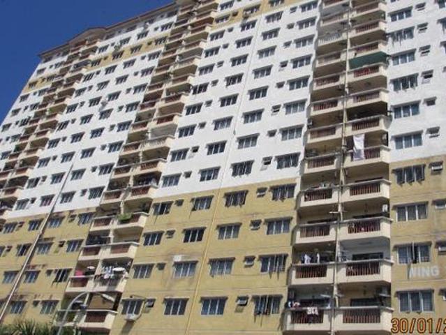Laksamana Puri Condominium 917sqf Batu CaveLow BookingRENOFLoan