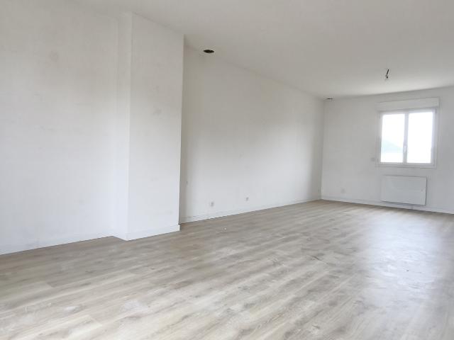 L'alternative idéale à la maison: 110m2 habitables, grand garage, faibles charges