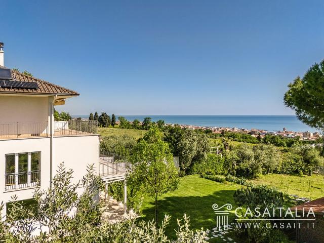 L'alba sul Mare Nsmb 231m² Potenza Picena